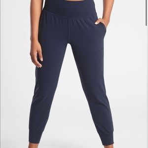 Athleta Salutation Joggers